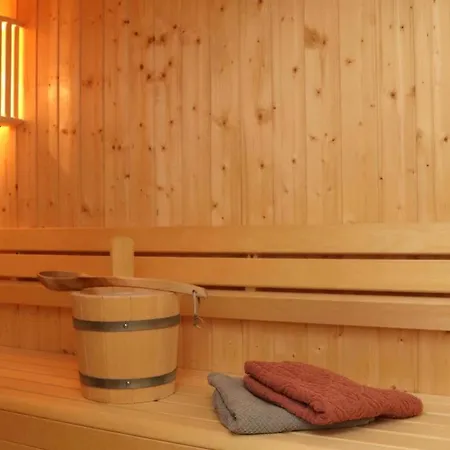 Appartement Sonnenweg 46/5 Fuer 2 Personen Mit Sauna Und Balkon.